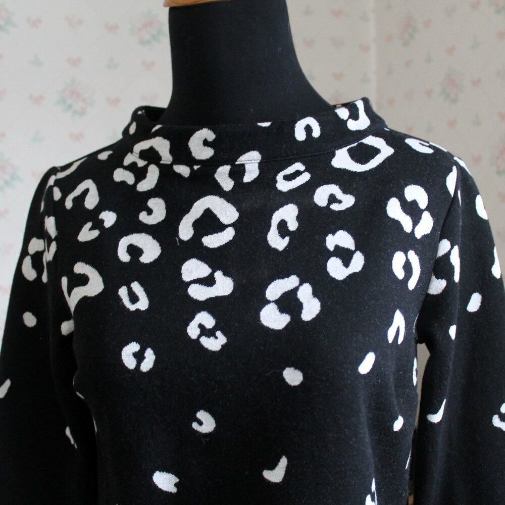 Talbots Jacquard Ombré Back-Zip Top ,Leopard Print, Black & White, Petite - Picture 3 of 8